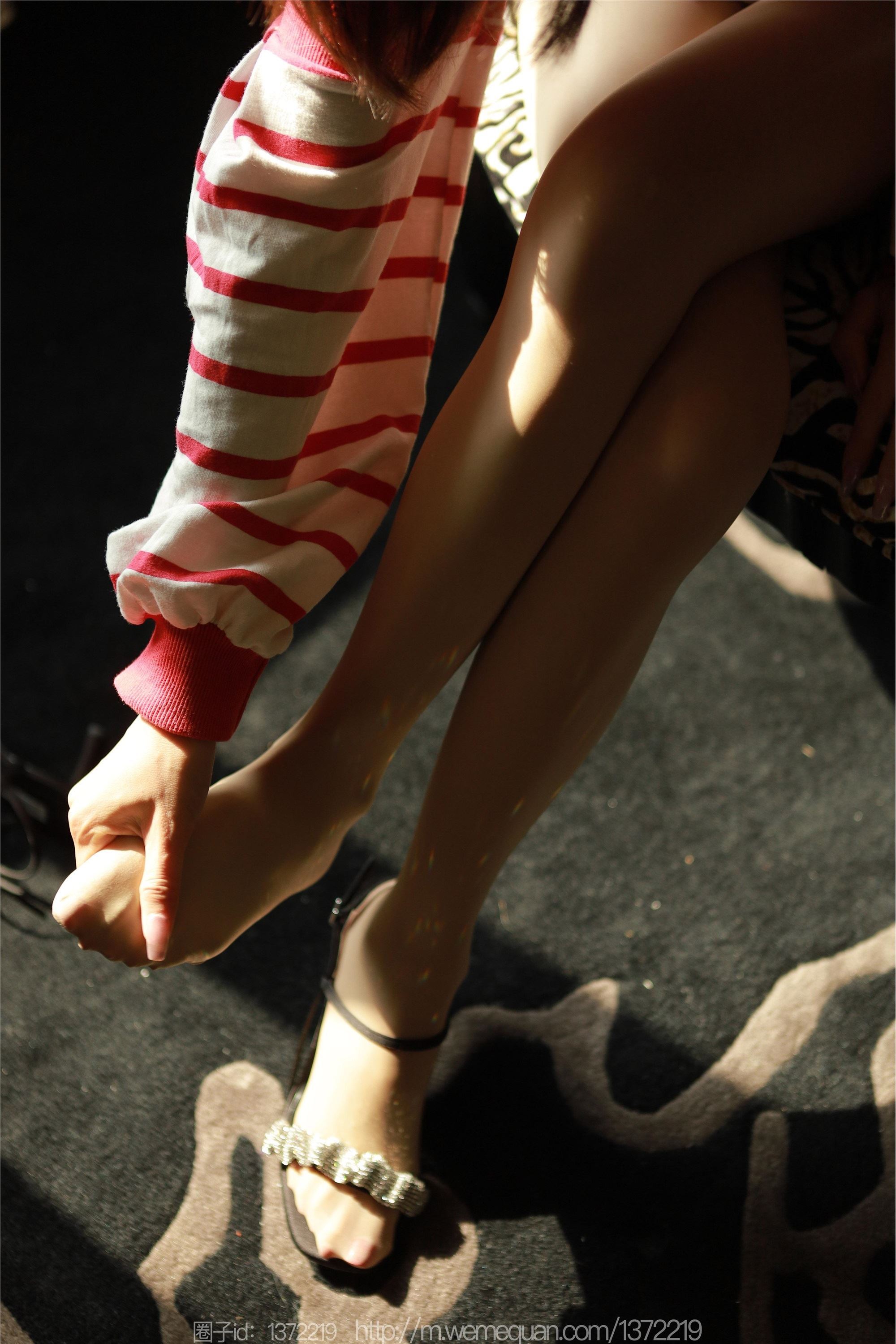 IESS异思趣向  2023.02.22 丝享家 1369 美子《藏在光影里》